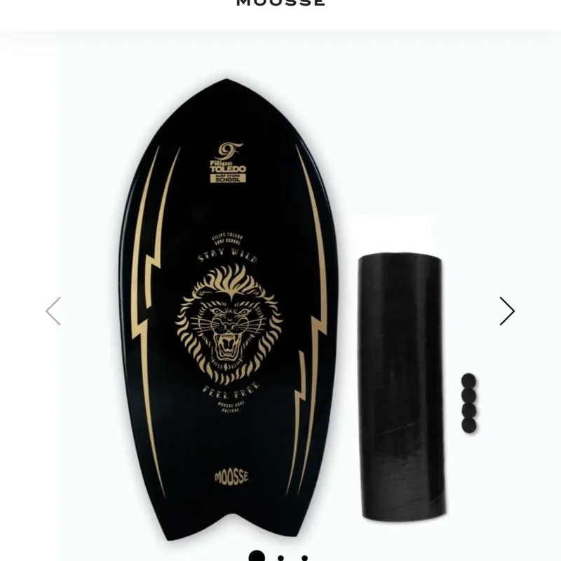 Imagem da campanha Balance board da MOOSSE modelo Felipe Toledo+ quilha+ leash+ parafina!