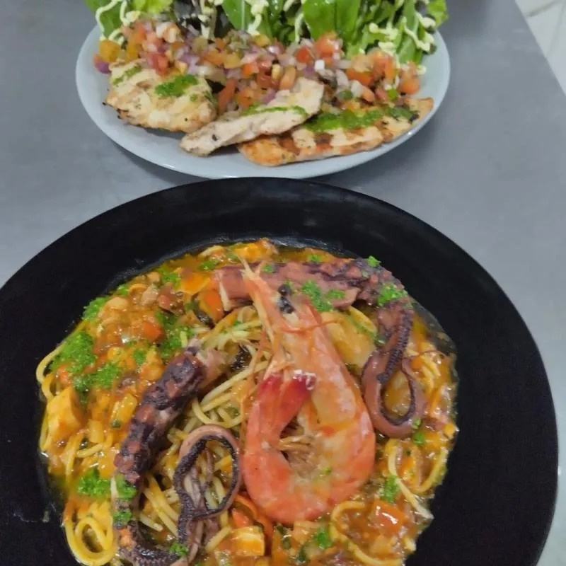 Imagem da campanha Kit churrasco 1,5 Kilo de contra filé 1 Kilo de asas 1,5 Kilo de Toscana 1 PCT de pão de alho 1pct de queijo