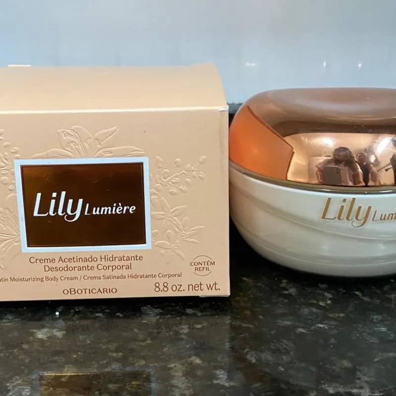 Imagem da campanha Creme hidratante Lilly lumière