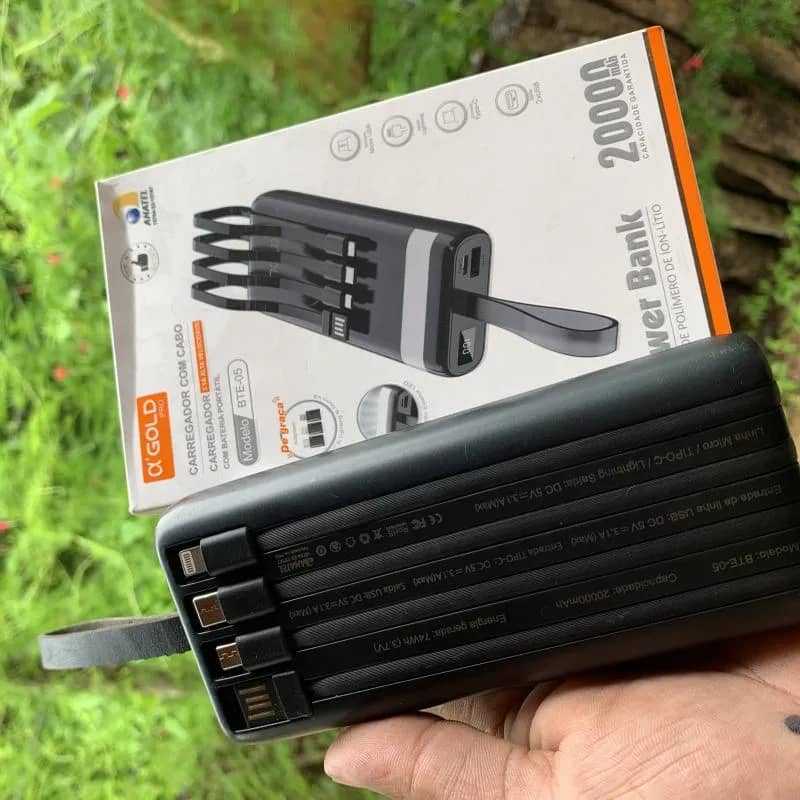 Imagem da campanha Carregador portatil e airpods apple