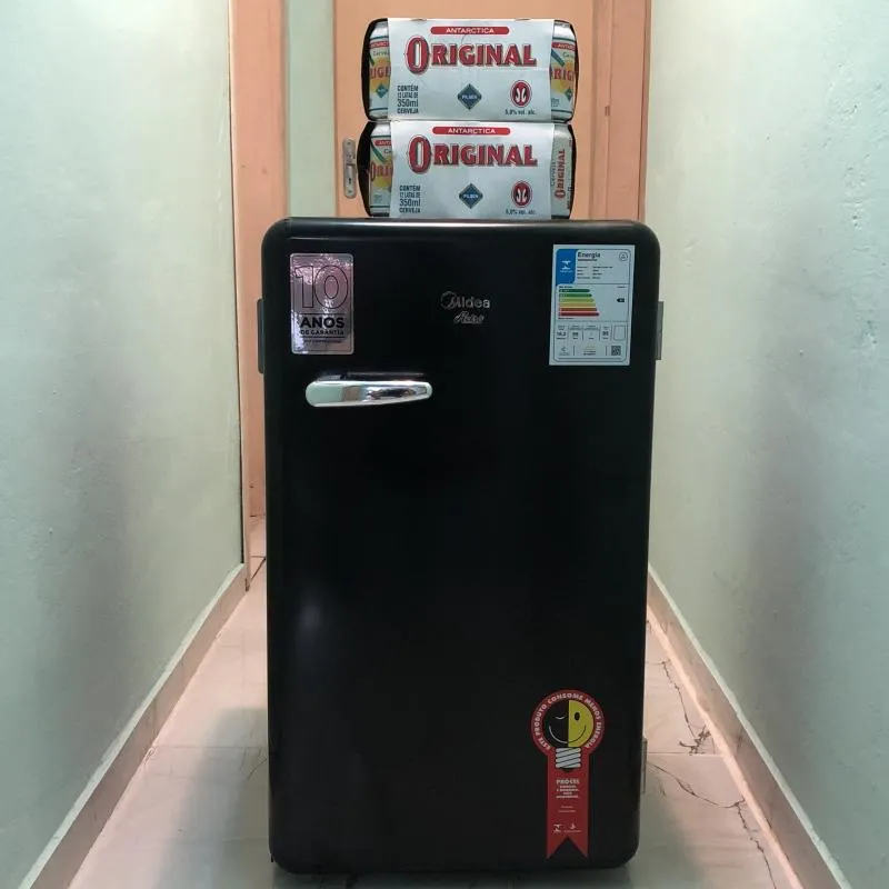 Imagem da campanha Frigobar retrô midea mais duas caixas de cerveja