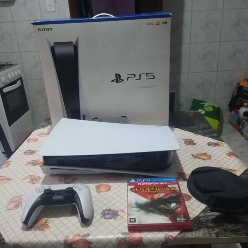 Imagem da campanha Playstation 5 + 2 Jogos