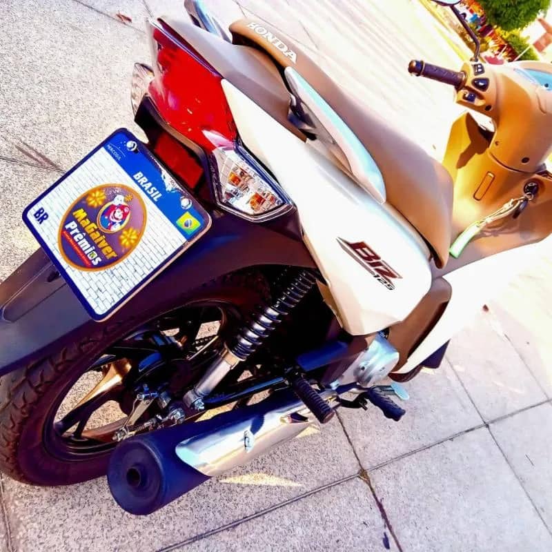 Imagem da campanha 50.000 Cotas da Ação da Honda Biz