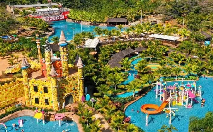 Imagem da campanha Uma viagem para 15 pessoas ao thermas water park ou 4.000,00 reais no pix