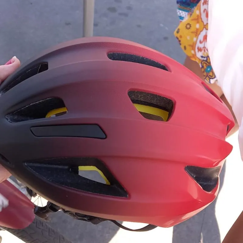 Imagem da campanha Capacete specialized alling 2 ou 300 reais no pix rifa em prol a ajudar a troca de bike
