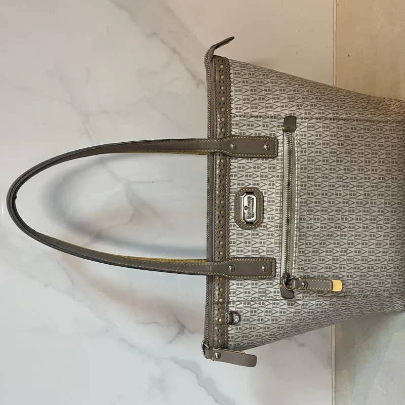 Imagem da campanha BOLSA VICTOR HUGO - 100% retorno financeiro para RS