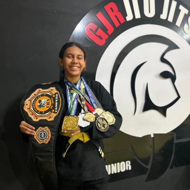 Imagem da campanha Estephani Neves rumo ao Mundial em Dubai - Especial Dia dos Namorados