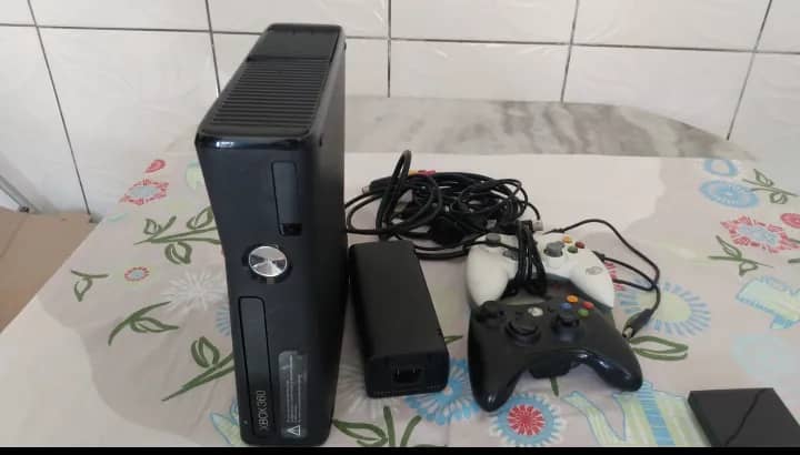 Imagem da campanha Xbox 360 + HD 500g + fifa16 original