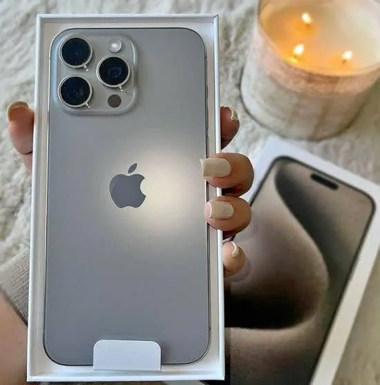 Imagem da campanha Iphone 15 PRO Max 256gb ou 7mil no PIX