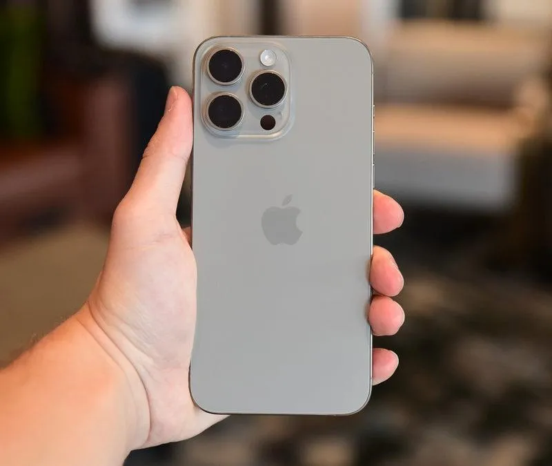 Imagem da campanha IPhone 15 Pro Max 1TB | ou 15 Mil no Pix