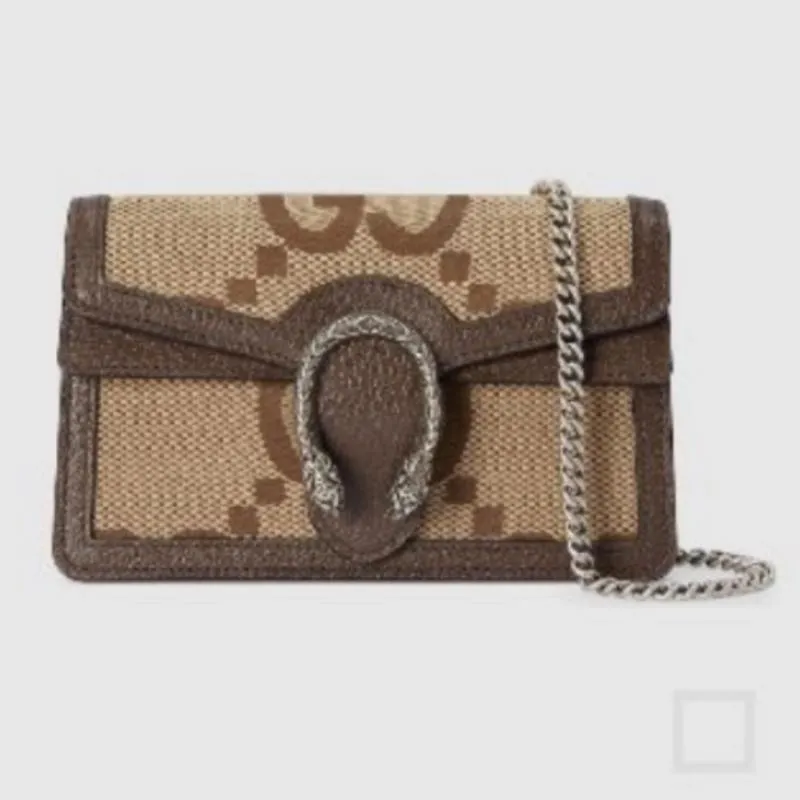 Imagem da campanha Bolsa Gucci GG Dionysius super mini