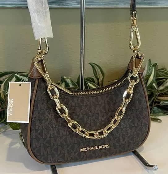 Imagem da campanha Bolsa Michael Kors - Cora Mini - Crossbody