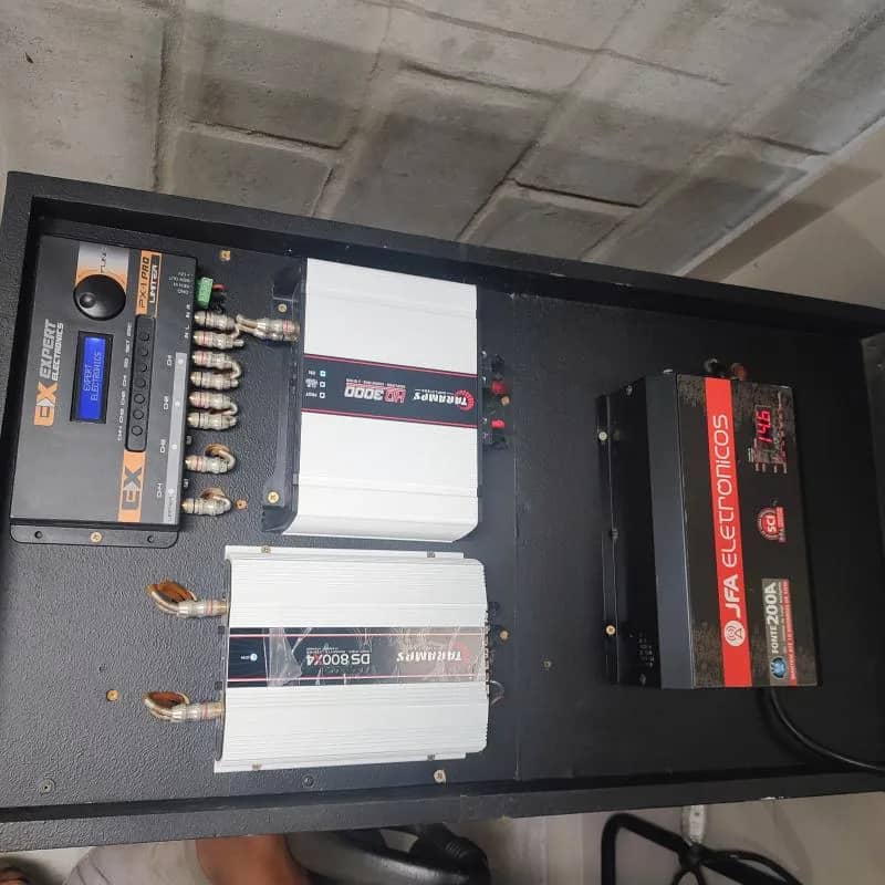 Imagem da campanha Entre amigos caixa Bob