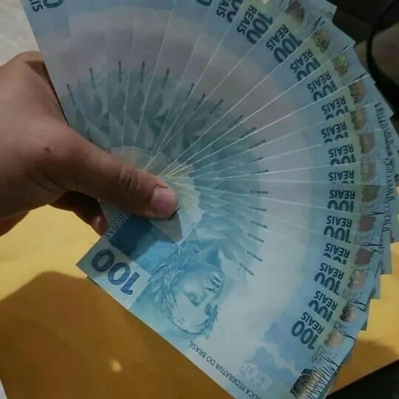 Imagem da campanha R$ 2.500,00 No bolso