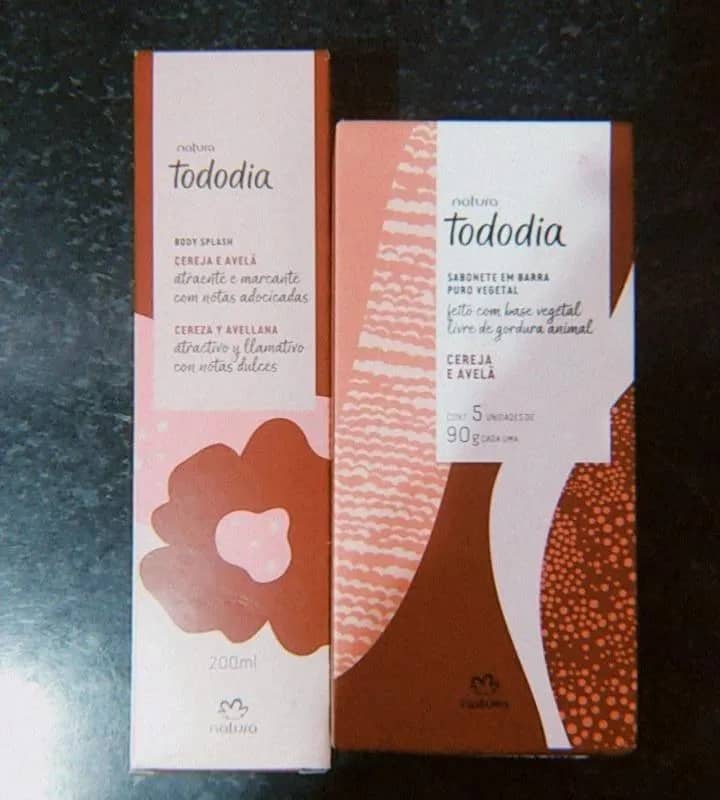 Imagem da campanha Kit Natura contém 1 Boby splash e 1 caixa de sabonete