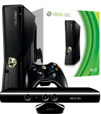 Imagem da campanha Xbox 365 com 3 controles 15 jogos e um kinect