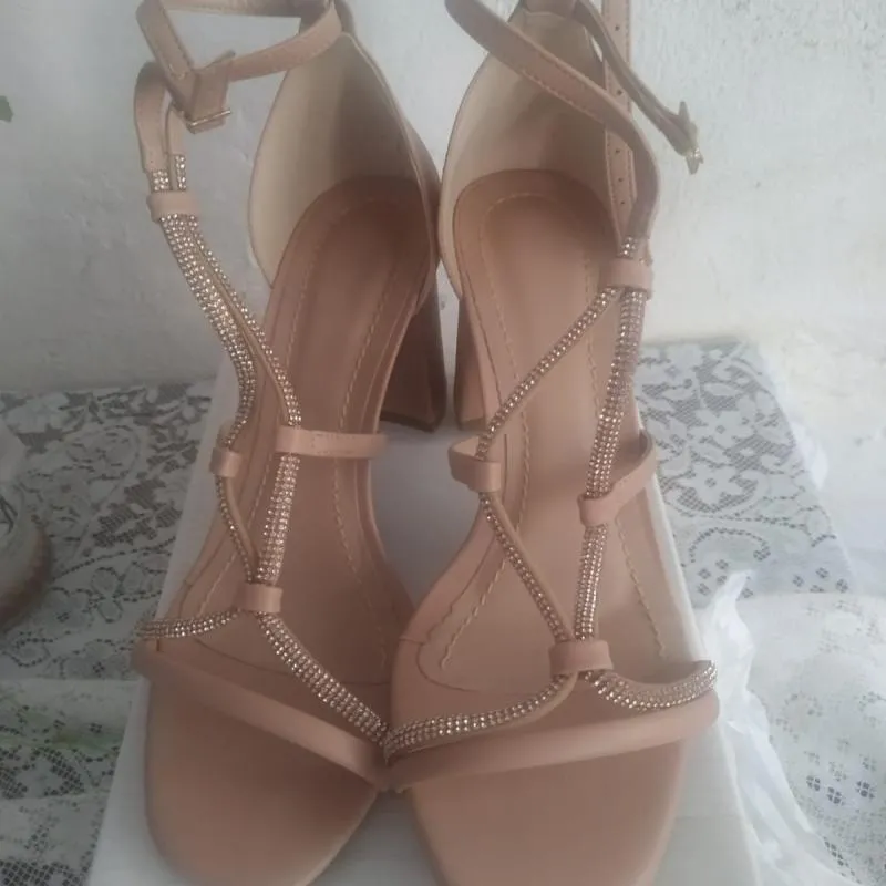 Imagem da campanha Linda sandália tamanho 37