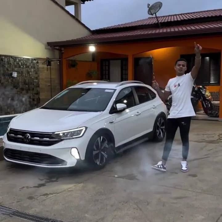 Imagem da campanha Golf GTI 2.0 TSI + 20.000,00 no pix