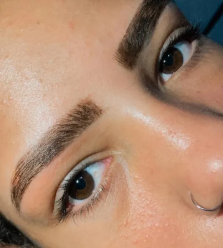 Imagem da campanha Design de sobrancelha simples