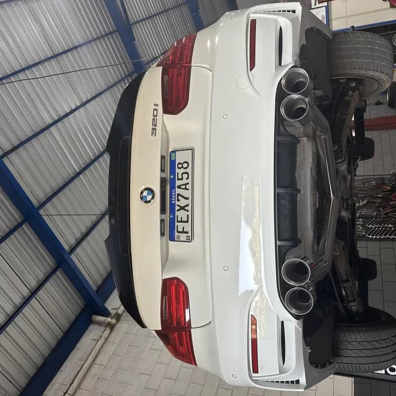 Imagem da campanha BMW 320i