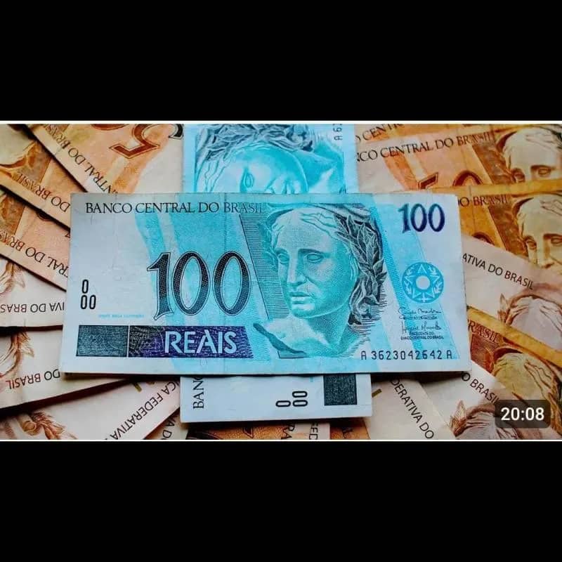 Imagem da campanha Ajudar Helena a menina de 15 anos que está gestante