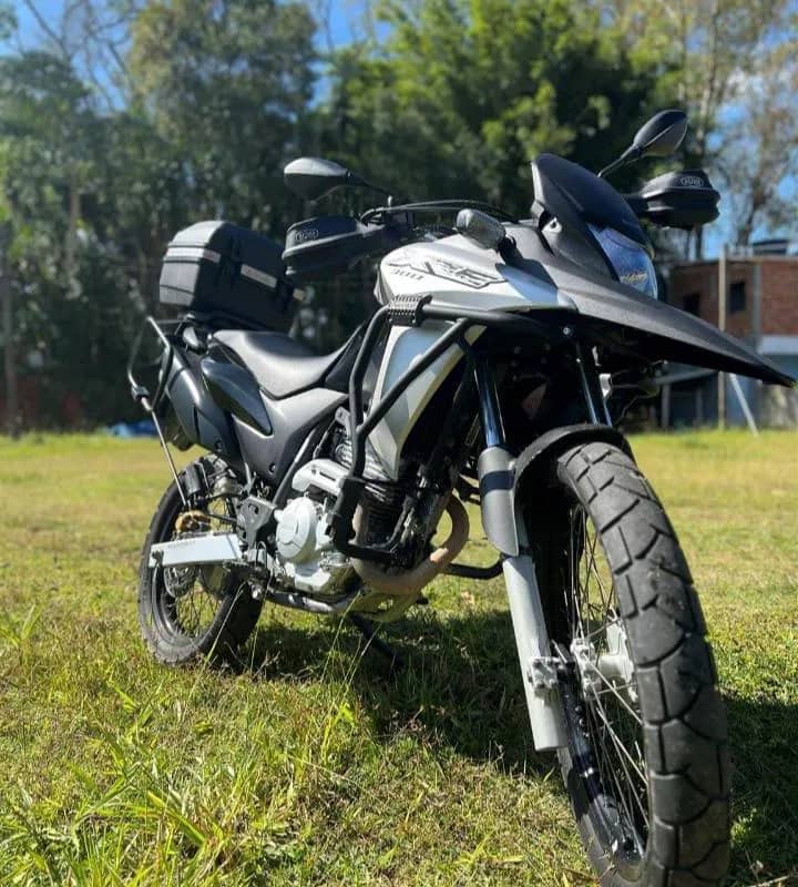 Imagem da campanha 1 Moto XRE300 ou 20 mil no pix