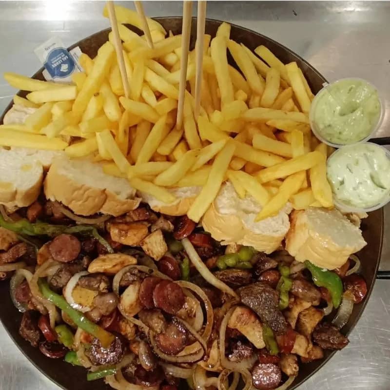 Imagem da campanha 2 meses de Mix Gaudério,todas as quintas-feiras.