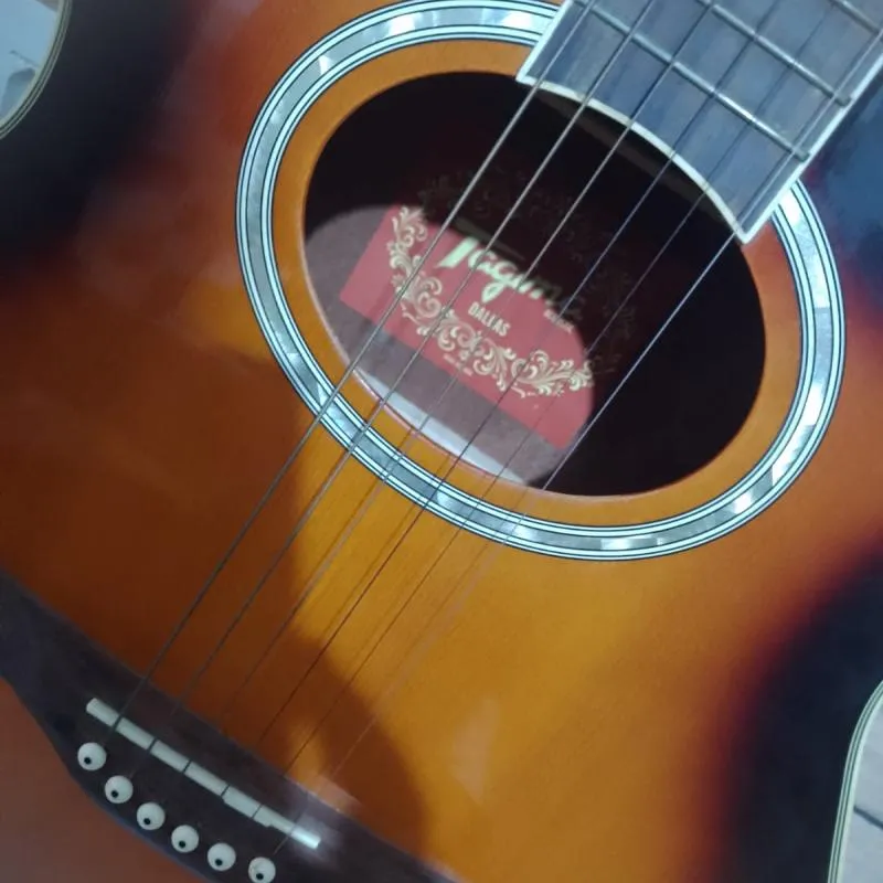 Imagem da campanha Violão elétrico Tagima