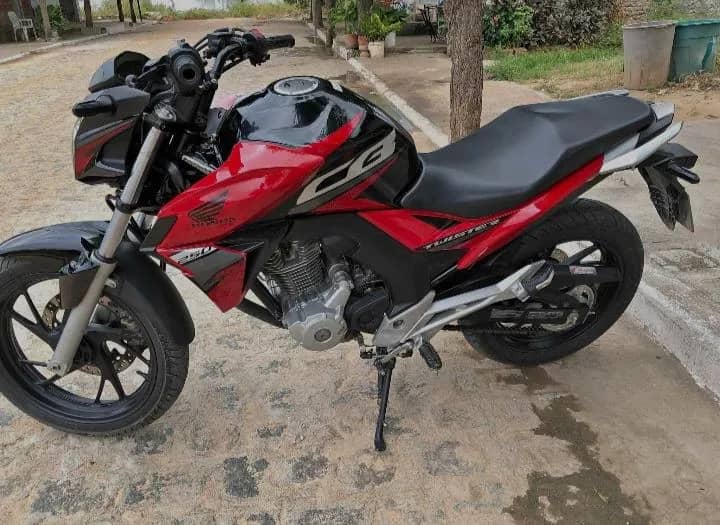 Imagem da campanha Concorra uma cb 300 ou 18 mil no pix quem compra mais cotas ira receber 2 mil no pix