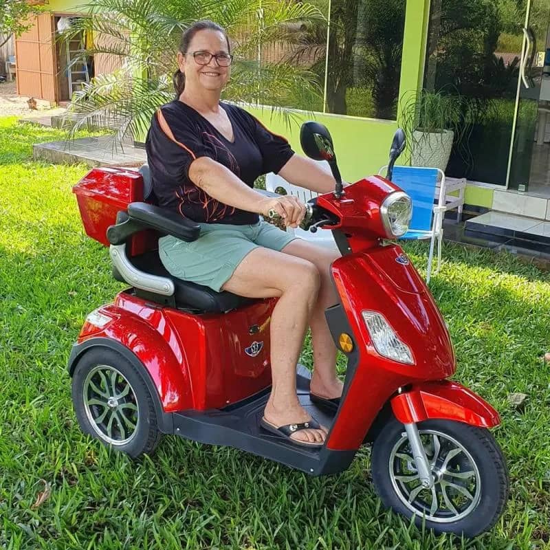 Imagem da campanha Um Triciclo Eco10 e R$2.000 "Estão Esperando por Você!"