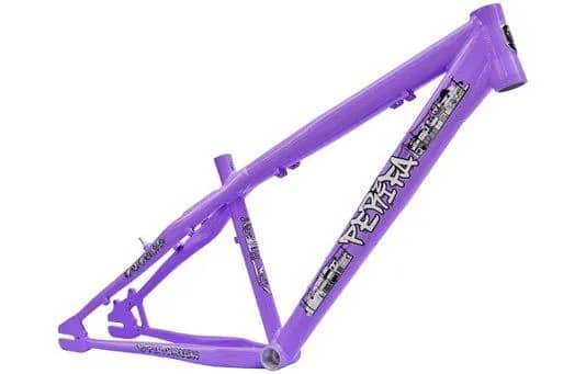 Imagem da campanha QUADRO PERIFA OU 600 REAIS