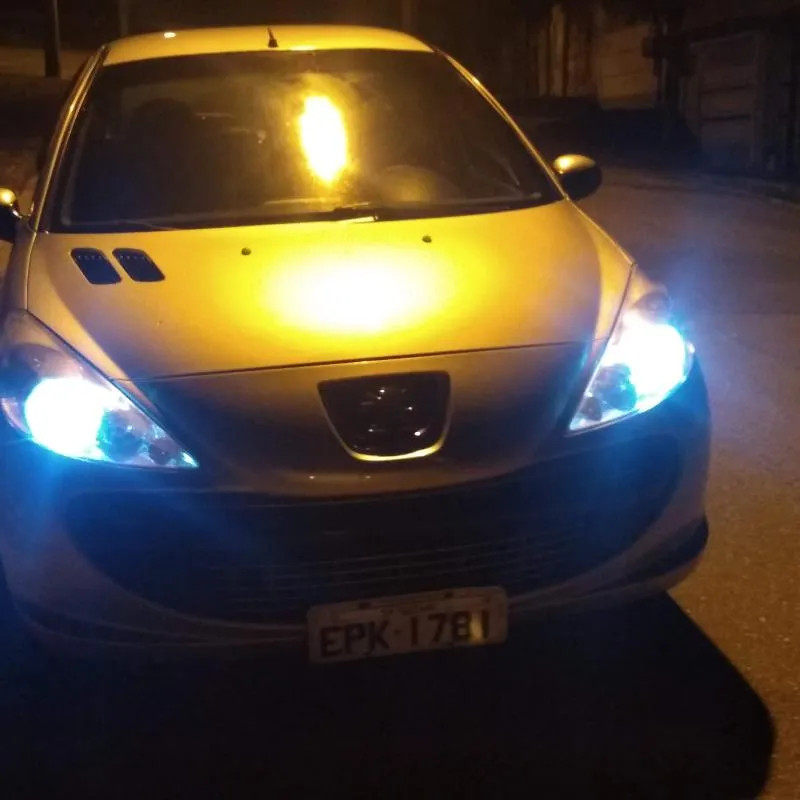 Imagem da campanha Pegeout 207 1.4 flex 2011