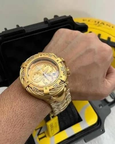 Imagem da campanha INVICTA DOURADO 18K