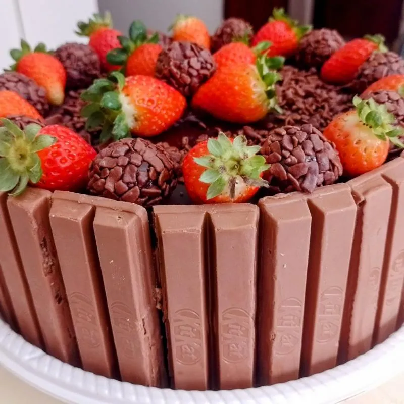 Imagem da campanha Bolo de Brigadeiro c/Kit Kat (1,5 kg)