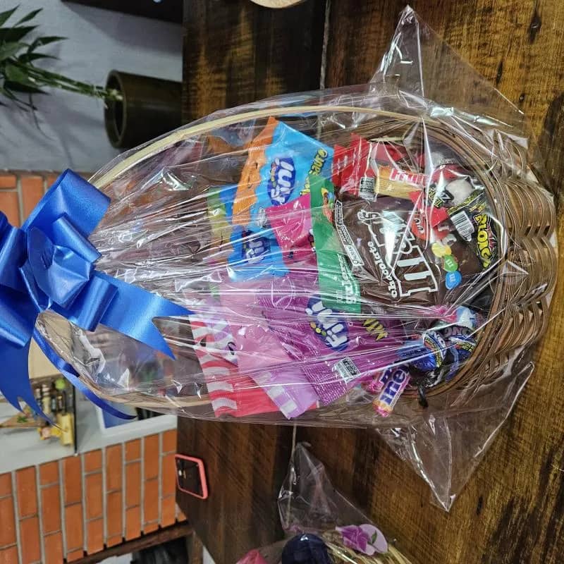 Imagem da campanha Cesta com diversos finis ou R$100,00 no pix