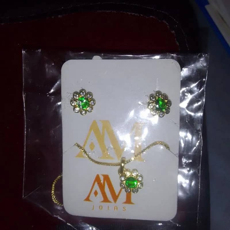 Imagem da campanha Conjunto brinco e cordão folheado