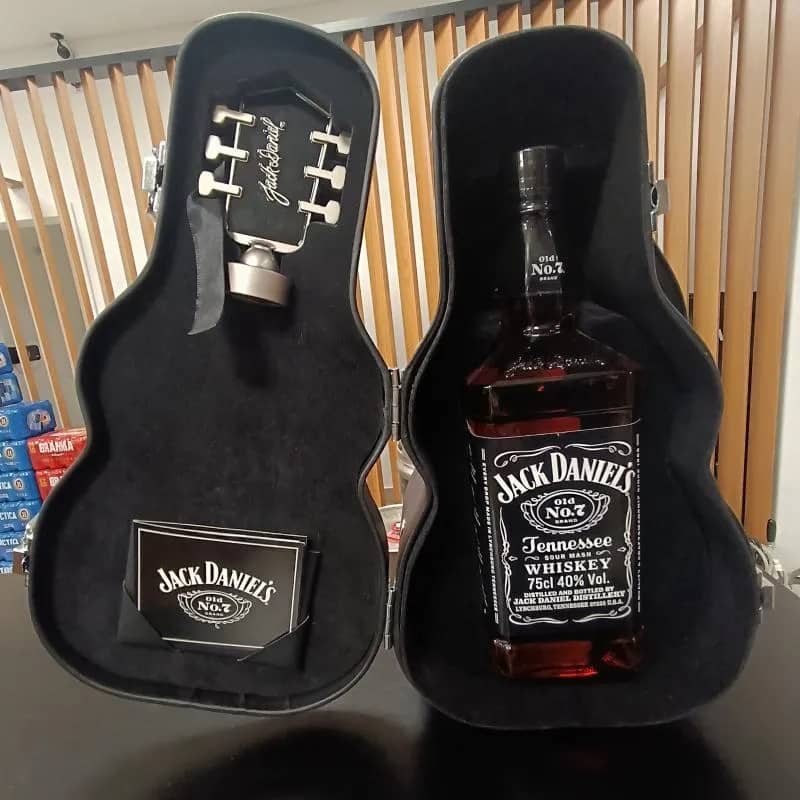 Imagem da campanha RIFA PREMIADA! JACK DANIEL'S 750ML COM CASE VIOLÃO (IMPORTADO) + TAMPA PERSONALIZADA