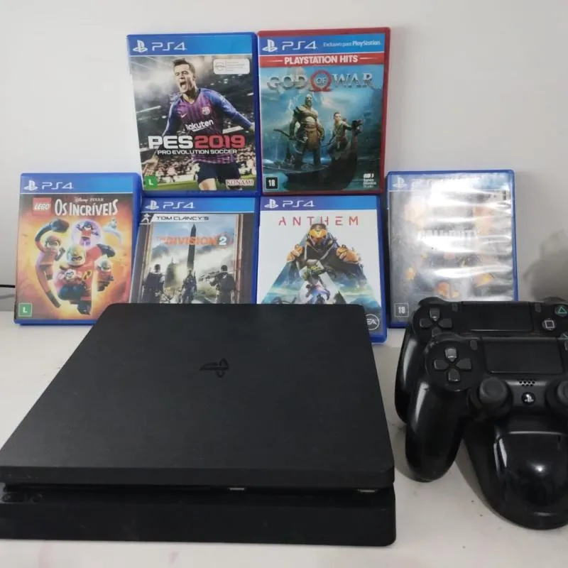 Imagem da campanha Playstation 4 Slim