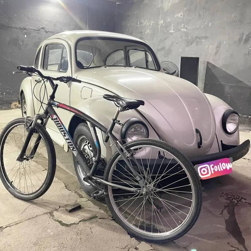 Imagem da campanha FUSCÃO + UMA BICICLETA