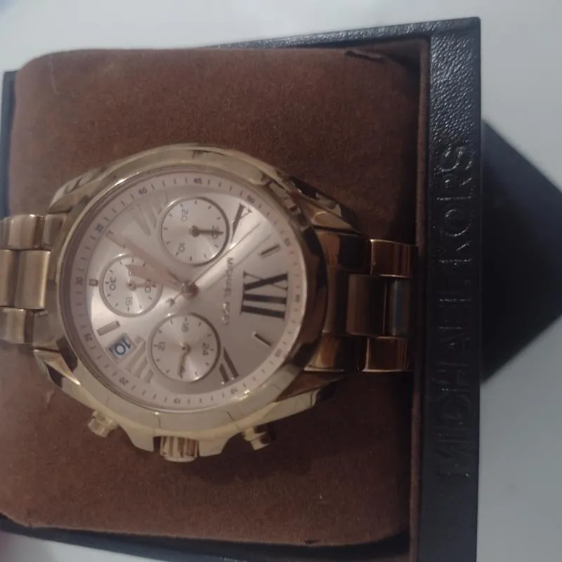 Imagem da campanha Relógio Michel korrs