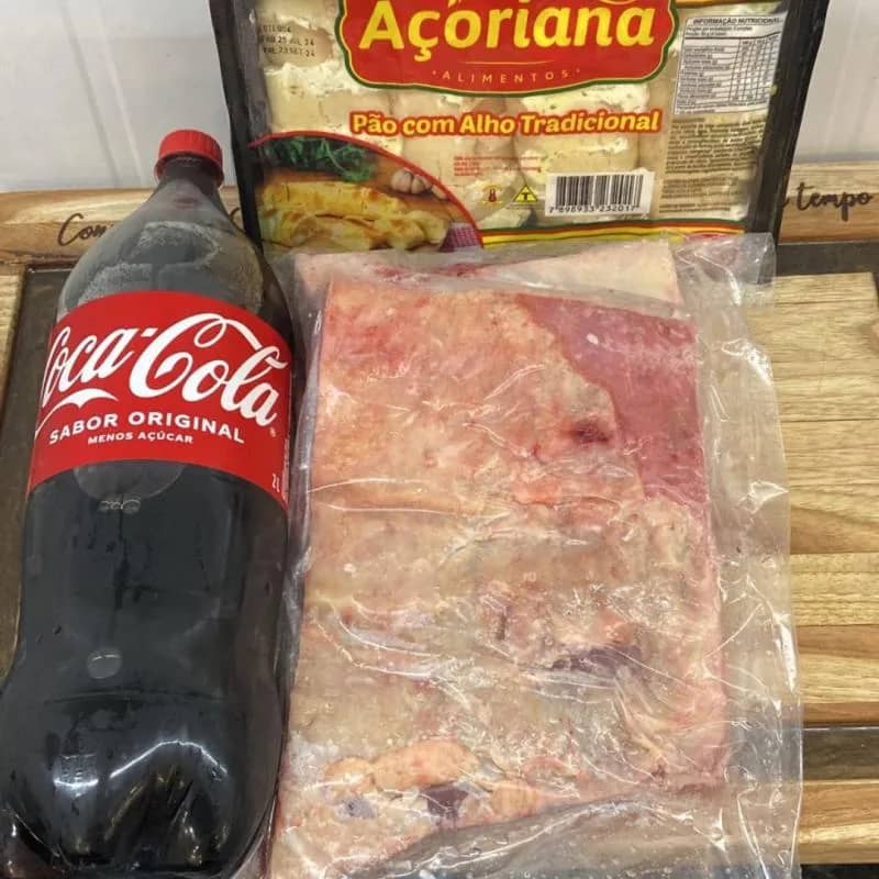 Imagem da campanha Costela pão de alho refri