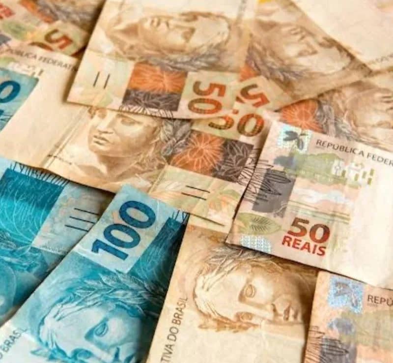 Imagem da campanha Ação em dinheiro 5 prêmios em dinheiro  sendo o 1 prêmio de 10 mil reais e 4 prêmios de mil