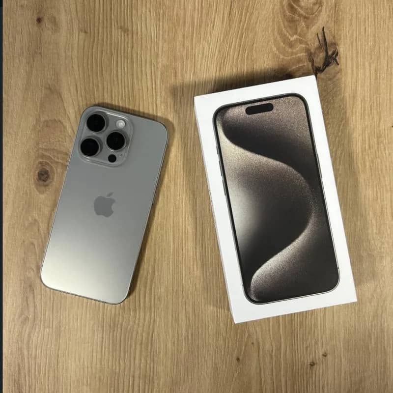 Imagem da campanha iPhone 15 pró max