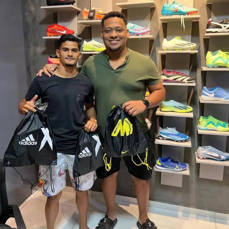 Imagem da campanha 11 CHUTEIRAS 🫵🏽😨 SUA CHANCE COM APENAS 15 CENTAVOS