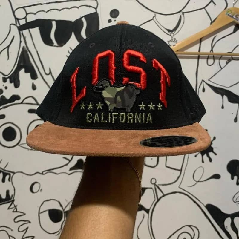 Imagem da campanha BONÉ LOST ORIGINAL