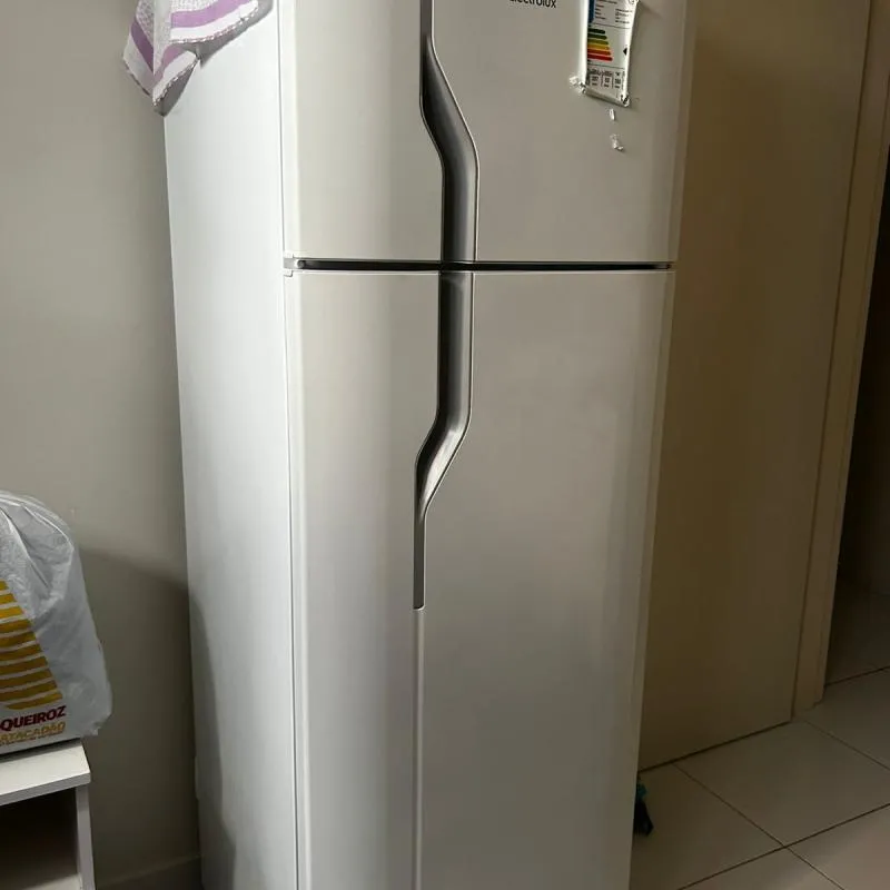 Imagem da campanha Geladeira Eletrolux 260 litros