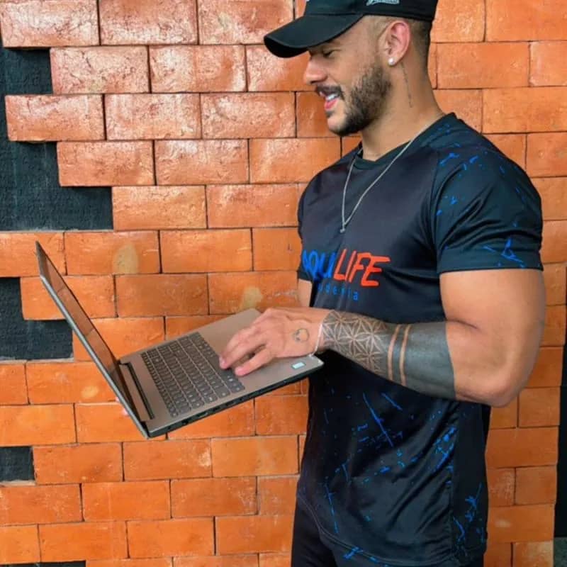 Imagem da campanha Um mês e uma aula personal +200$ no pix