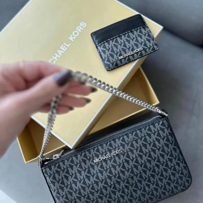 Imagem da campanha Bolsa + Porta Cartão MK - Original