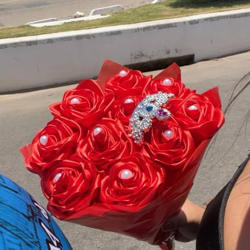 Imagem da campanha Rifa UM BUQUÊ DE 20 rosas eternas ou 100R$