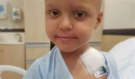 Imagem da campanha Arrecadamento para cirurgia de câncer, para filha de uma amiga chamada Thais, ajudem ela